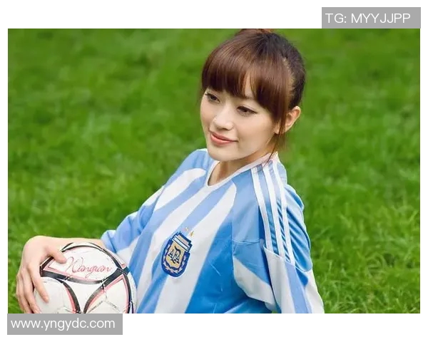 足球明星魅力无敌美女纷纷追捧展现运动与风采的完美结合